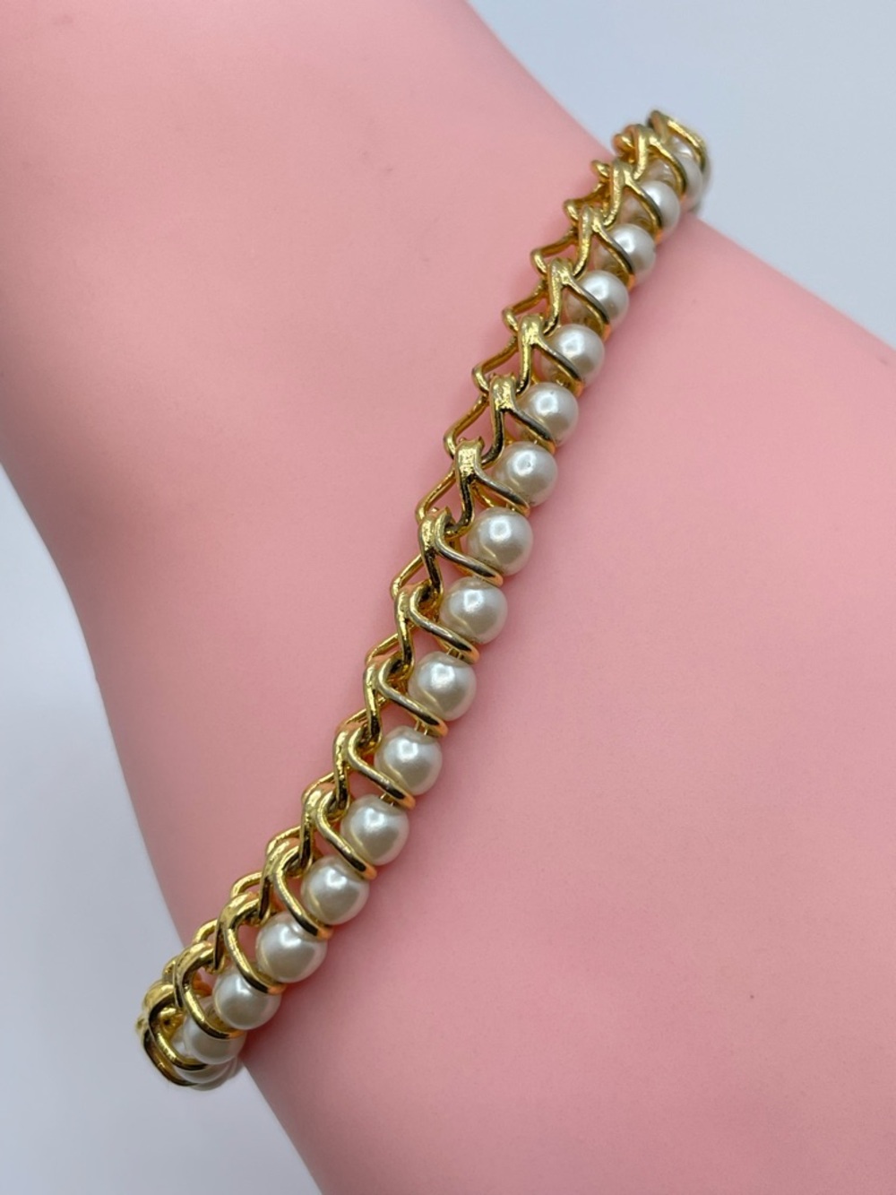 Vintage Gold Faux Pearl Link Bracelet Art Deco Bridal Elegant Timeless